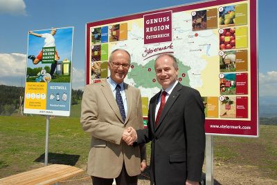  Foto: Kowatsch: v.l.n.r.: Walter Gruber (GF der ASFINAG Service GmbH Süd), LR Johann Seitinger