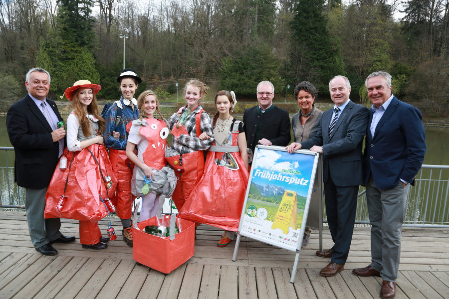 Die Projektpartner/innen präsentierten heute, 13. März 2013, die Aktion „Der große steirische Frühjahrsputz“ bei einer Pressekonferenz im Cafe Purberg/Hilmteich.