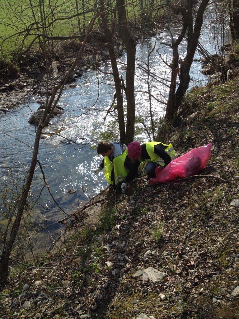 FF Möderbrugg beim Frühjahrsputz 2014