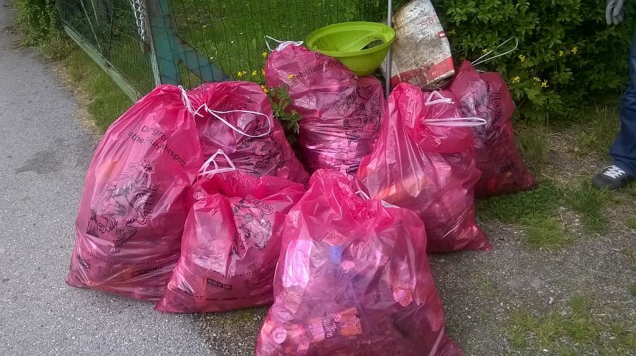 In Köflach waren Asylwerber gemeinsam mit Jugend am Werk unterwegs. In Köflach waren Asylwerber gemeinsam mit Jugend am Werk unterwegs.