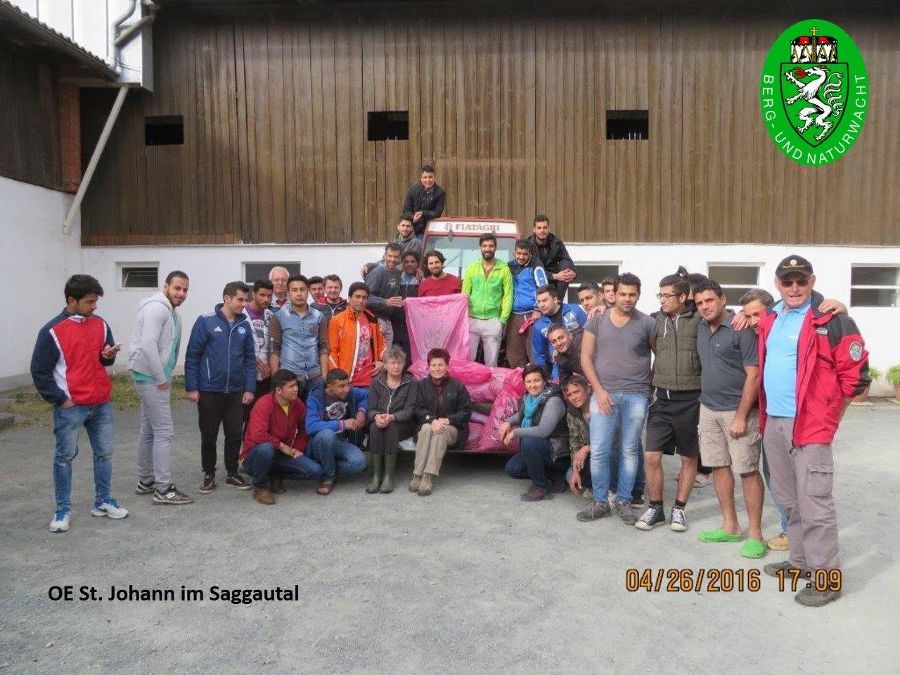 Berg- und Naturwacht Ortseinsatzstelle St. Johann im Saggautal gemeinsam mit Asylwerbern 