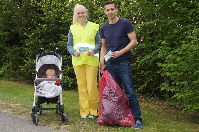 Barbara Höfler mit Michael Krenn und Klara in der Gemeinde Stubenberg