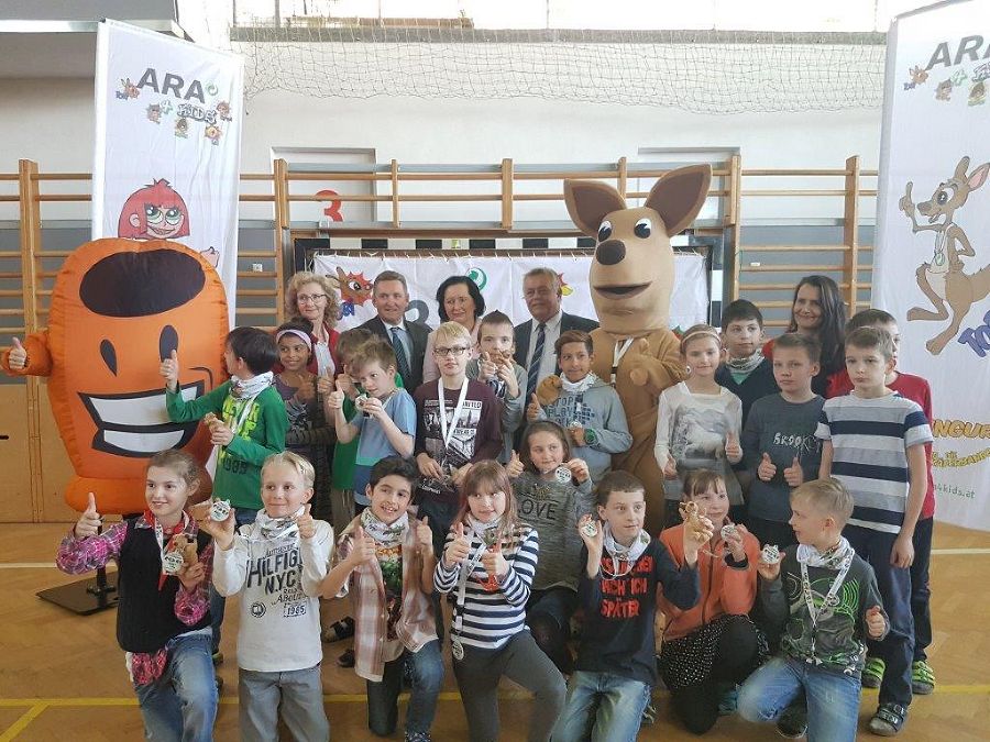 Besuch der Volksschule Lieboch am 17. März 2017 durch die Landesschulratspräsidentin Elisabeth Meixner und ARA Vorstand Werner Knausz 