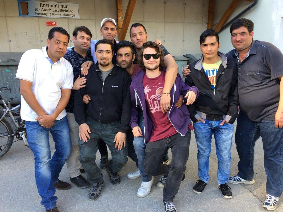 Gemeinde Aigen im Ennstal gemeinsam mit Asylwerbern Gemeinde Aigen im Ennstal gemeinsam mit Asylwerbern