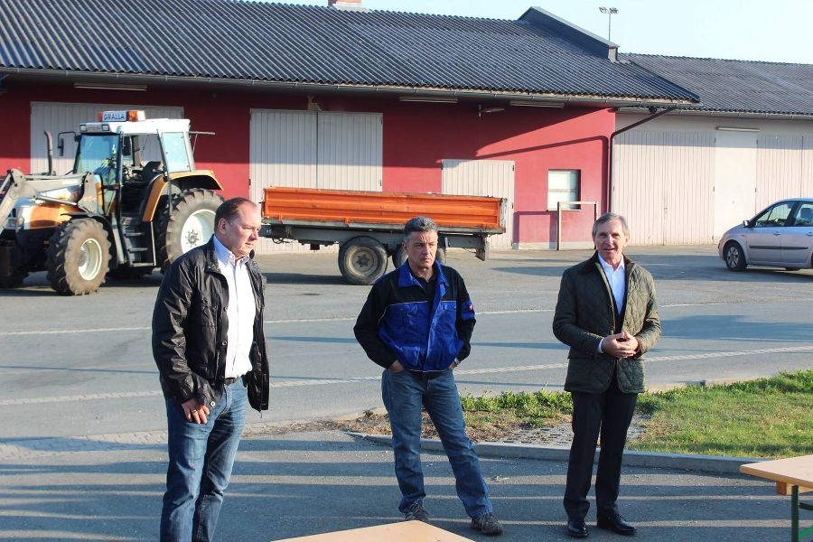 Berg und Naturwacht Leinitz gemeinsam mit der Gemeinde Gralla, den Jägern und der Bevölkerung Berg und Naturwacht Leinitz gemeinsam mit der Gemeinde Gralla, den Jägern und der Bevölkerung
