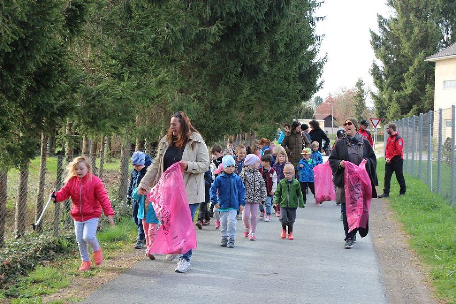 Steiermärkische Berg und Naturwacht Ortseinsatzstelle Leibnitz und der Kindergarten "Sparefroh"