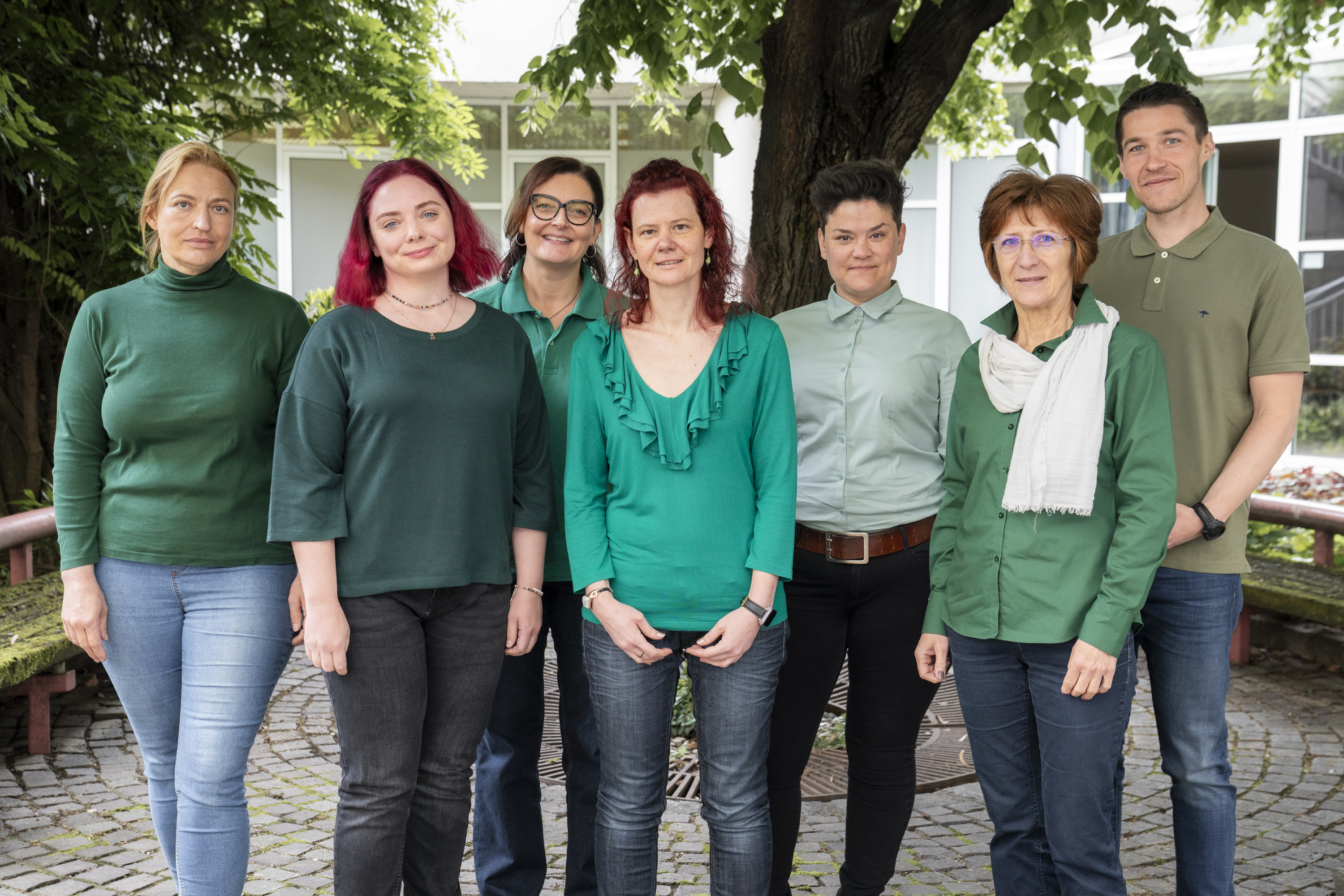 Das Team der Tierschutzombudsstelle v.l.n.r: Krista Kammergrabner, Barbara Fauster, Tamara Groß, Karoline Schlögl, Michaela Leroch, Heidrun Fischer, Lukas Schigan. 